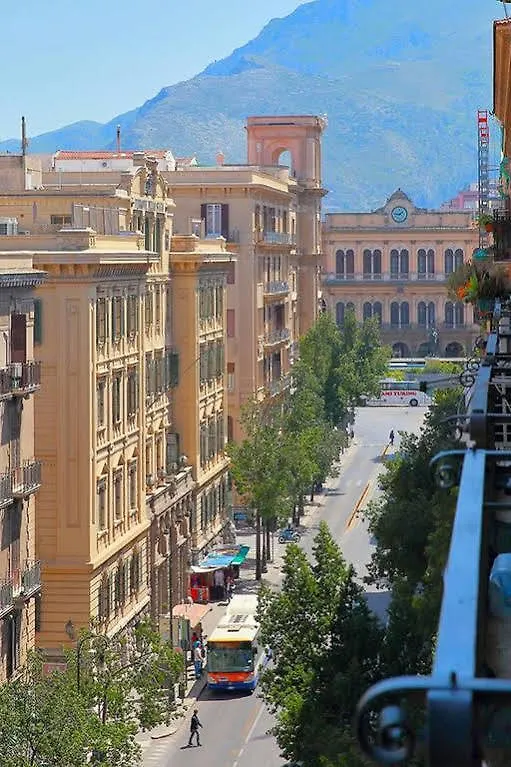 Panormus Hotel Palermo 3*,